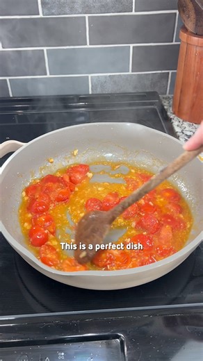 Have you ever had the chance to enjoy Linguine Fini? Let us know in the comments—and if you haven't, try it for the first time alongside @taylorjackzen as she makes a delicious Spring Burst Cherry Tomato Pasta for her Year of Pasta series. Linguine Fini is a thinner version of Linguine that can add a new dimension of texture to your favorite Linguine dishes. Bookmark this post so you don't lose it, and get the full recipe below! INGREDIENTS 1 box Barilla Linguine Fini 1/2 cup reserved pasta wate
