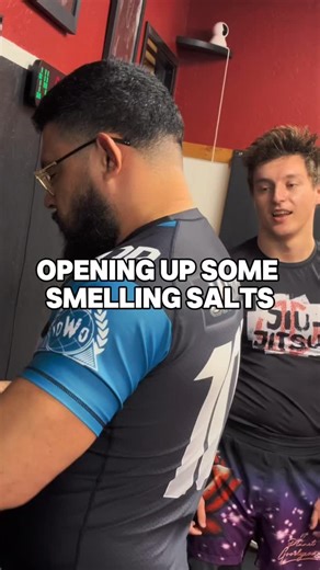 Smelling salt fail 🙄 People suffer in part 2 so stay tuned | 10th Planet Goodyear