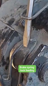 10K views · 35 reactions | Brake spring lock feeding ‍ #brake #enginerepair #mechanic | Agus Yayah Said | Facebook