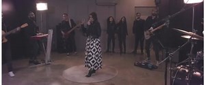 77K views · 6.5K reactions | “Deus não te manda para uma batalha se você não souber lutar”…  “O PROCESSO” (Clipe Live) Passamos de 400 mil visualizações no YouTube! Corre pra assistir! Forte demais!  Link:  https://www.youtube.com/watch?v=5trcoM3Vr2A | Damares | Facebook