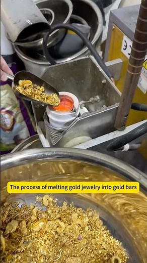 Melt gold every day using a gold smelting furnace. #goldfactory #gold