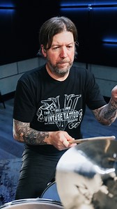 Alter Bridge’s Scott Phillips breaks down “Metalingus.” 🤘🏼 From their debut album One Day Remains, it became one of the most recognizable rock anthems of the 2000s, thanks in part to WWE legend Adam “Edge” Copeland, who used it as his entrance theme for nearly two decades. Head over to the Drumeo channel to watch the full video where Scott breaks down the key drum parts that drive the song and shares what makes “Metalingus” such an unforgettable track for both rock and wrestling fans. #drumeo 