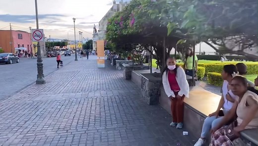 252K views · 7.3K reactions | La radio LG, también conocida como LG La Grande, tiene 80 años de existencia, ya que fue fundada el 10 de junio de 1944. Su nombre original era XELG-AM y posteriormente adoptó las siglas "LG", que representan "León Guanajuato". | Yuriria Gto En Vivo | Facebook