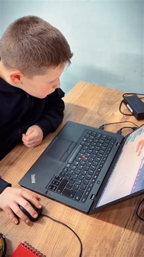 Aliağa Robotik & Kodlama Kursu on Instagram: "🤖✨ Codeavour 7.0 yolculuğumuz başladı! İlk dersimizde takım arkadaşlarımızla tanıştık, yapay zekâ ve makine öğrenmesinin ne olduğunu konuştuk. PictoBlox ile geliştirdiğimiz ilk projemizde ise yüz algılama teknolojisini kullanarak, mimiklere göre mutlu ve üzgün ifadeleri tanıyan bir uygulama geliştirdik. 😊😔 Üreten, düşünen ve geleceği tasarlayan öğrencilerle harika bir başlangıç yaptık 🚀 #Codeavour7 #YapayZeka #MakineÖğrenmesi #PictoBlox #Geleceği