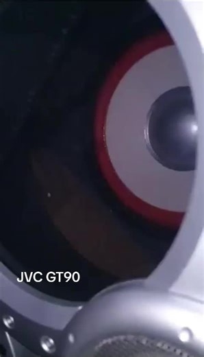 Explora el Poder del JVC MX GT90