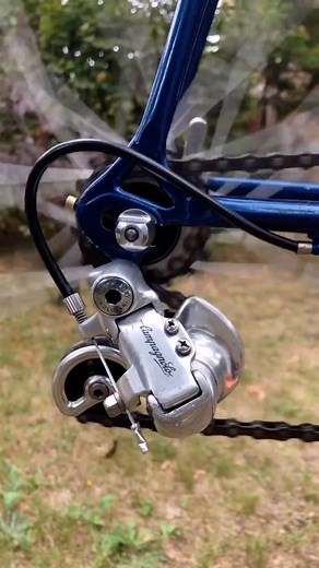 Vintage road bike Milanetti 🍀 Groupset Campagnolo Athena 6-7 speeds 1988 @campagnolosrl @campagnolofrance @campagnoloiberica Tubulars: @challengetires 🇮🇹 . . . #campagnolo #campagnoloathena #milanetti #vintagecycling #velovintage #vintagebike #vintagebicycle #vintageroadbike #vintagebikescycling #roadbike #cycle #velo #bicycle Peace & ride. | Vintage Bikes Cycling - VBC