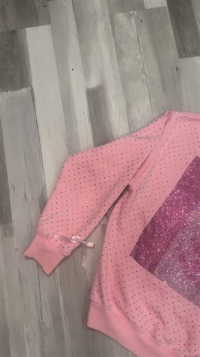 Stylish Pink Rhinestone Hoodie for Fashion Lovers