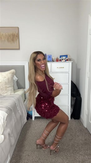 Hey siri, who’s calling my phone? 🤭 | siri