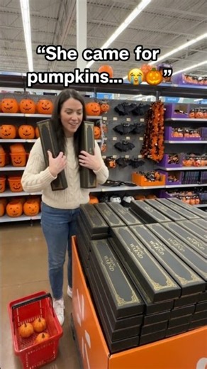 The wand that actually shoots fire 🪄🔥 #halloween #magicwand #harrypotter #magictricks #usa