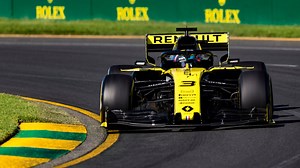 Ricciardo explains F1 drivers' knee call