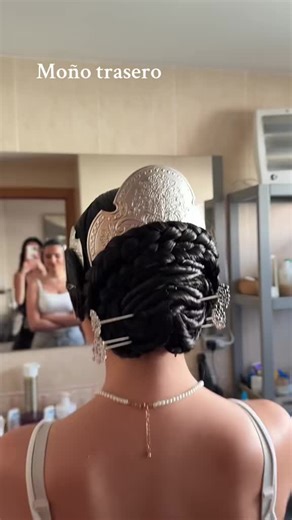 Tutorial de Peinados Tradicionales de Fallas