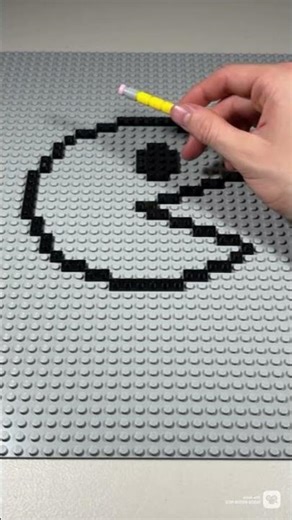 Drawing LEGO PAC Man: Stop Motion #lego #legostopmotion #pixelart #gaming #pacman #shorts