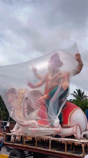 Festival Vlogs Hyderabad on Instagram: "One Of Famous Ganesh In Hyderabad ❤️🙏🏻 #ganesh #dhoolpet #ganapati #hyderabad #khairatabad #khairatabadganesh #nagole #dhoolpetganesh #trending #viral #reels #hyderabadganesh #ganeshreels #mumbaiganesh #mumbaiganeshutsav #mumbaiganpati"