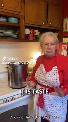 Cooking With Brenda Gantt: Perfect Chicken Soup Tips