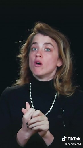 Adèle Haenel on the role of the muse and ✨womans✨ in art history #portraitofaladyonfire #adelehaenel #noemiemerlant #celinesciamma #filmtok #bts #fyp