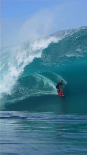 🔴(NOT A.I.) Matahi Drollet MASSIVE SLAB at Teahupo'o