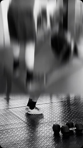 If you’re not working out with like-minded people and friends, then you’re missing out on: ✅ Accountability that keeps you showing up. ✅ Friendly competition that pushes you further. ✅ Encouragement when the workout gets tough. ✅ Celebrating wins with people who get it. At CrossFit MNC, we don’t just lift weights – we lift each other up. Whether you’re crushing a PR or just showing up on a tough day, you’re never doing it alone. Ready to experience the difference a community can make? Come see f