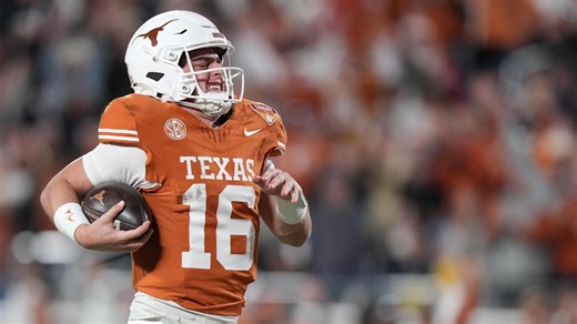 Arch Manning breaks free for a 60-yard TD