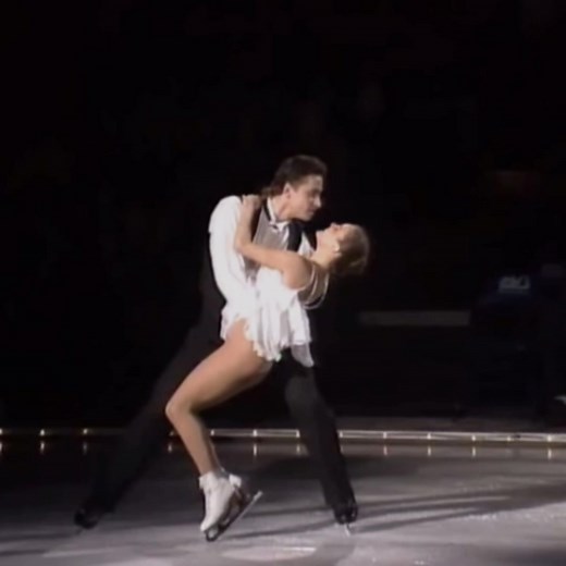 Last performance. #figureskating #sergeigrinkov #ekaterinagordeeva #sergeiandkatia #pairfigureskating #alovestory