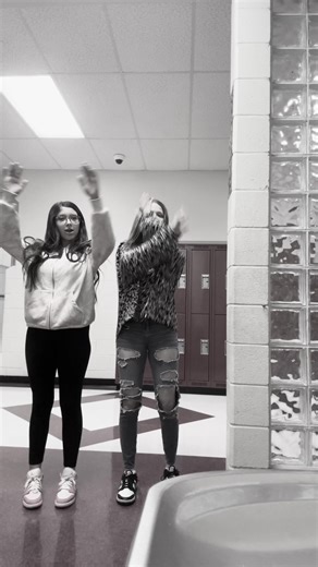 𝓚𝓲𝓷𝓼𝓵𝓮𝔂𝔂😼😼 (@336.kinsley)’s videos with 7 am by lil uzi vert - 🎵