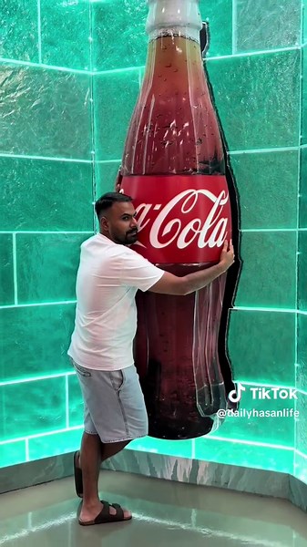 Discover the Ultimate Coca-Cola Store in Las Vegas!