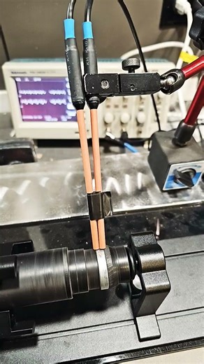 “Dual Gauss Meter Sync Test – Magnetic Field Mapping in Real Time
