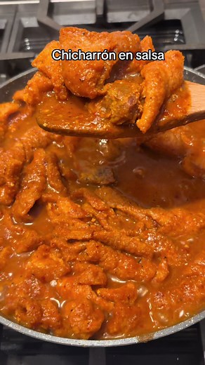 Deliciosa receta de Chicharrón en Salsa Roja