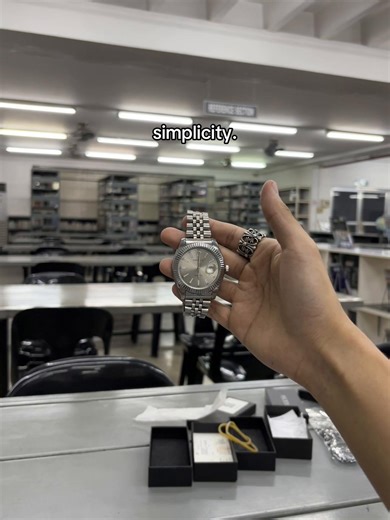 Simplicity in Design: Men's Silver Watches