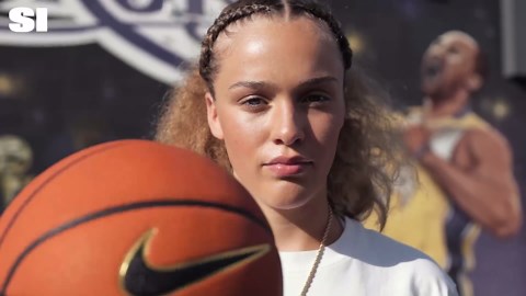 Kobe Bryant found Texas commit Amalia Holguin at 9, now she’s the last mamba