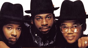 Run-DMC Perform “Christmas In Hollis” For First Time In Nearly 20 Years -