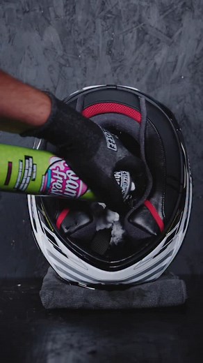 Riding with sweaty gear? 🤢 Sort it out with Foam Fresh. Foam it up and your lid smells fresh AF 🍋💥 #helmet #RideClean #MucOffMoto #moto #motorcycle #shoei | Muc-Off Moto