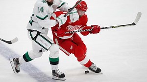 Stars, Jamie Benn faced Dylan Larkin for first time since April injury in Dallas