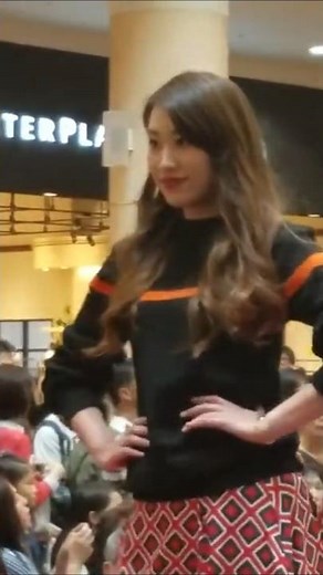 💎グラビアアイドルの南明奈ちゃんがゲスト出演した関西コレクションエンターテイメント橿原校のファッションショー(奈良コレクション)を奈良県にあるイオンモール橿原で見たよん、