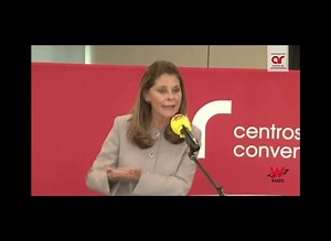 484K views · 5.7K shares | Mientras Marta Lucía Ramírez no está de acuerdo con la adopción por parejas del mismo sexo, esto le respondieron los demás candidatos a la vicepresidencia >>> | W Radio Colombia | Facebook