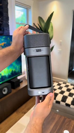 32 reactions · 3 comments |  WORLD’S FIRST PORTABLE PROJECTOR WITH...