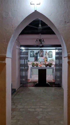 Arnos pathiri church(velur pazhyangadi) 🙏