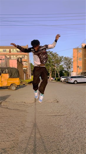 Omalay-Waist dance challenge #dance #profesionaldancer #amapianodance #dancerlife