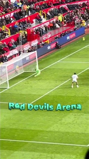 The best movement, the perfect finish — Bernardo delivers again fo #RedDevils #MUFC #Bernardo