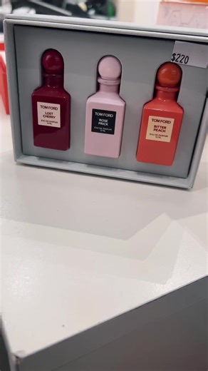 Come shopping with me at the cosmetic company store #fyp #thecosmeticscompanystore #beauty #beautytok #budgetbeautyfinds #makeup #beautyfinds #cco #ccs #lashes #tomfordfragrance #tf #lashapplication #dallas #allenoutlets #eviescloset13