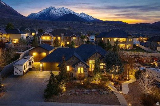 858 E 600 S, Santaquin, UT 84655 | Estately 🧡 | MLS# 2149791