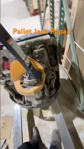 Crown pallet jack steering problem #ev #warehouse #automobile