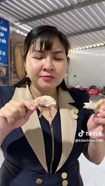 Con dâu lần đầu ra mắt và những tình huống dở khóc dở cười