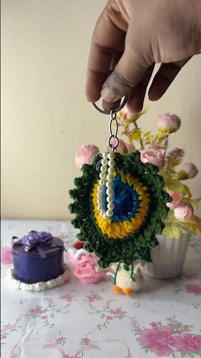 Peacock Feather Crochet Pattern | Colorful DIY Decor #explore #crochet #beginners