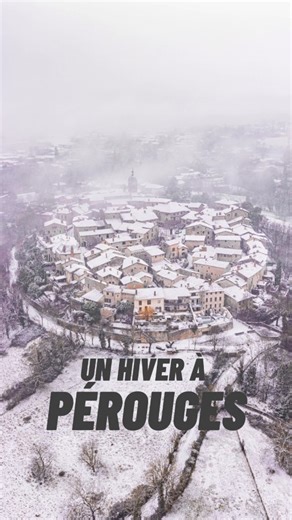 ᴀᴇ ᴘʜᴏᴛᴏɢʀᴀᴘʜɪᴇ - ᴀɴᴅʏ ᴇᴍᴇ | 🍂❄️ Pérouges au fil des saisons De l’automne aux couleurs chaudes à l’hiver qui enveloppe la cité médiévale d’un léger manteau de neige ❄️... | Instagram