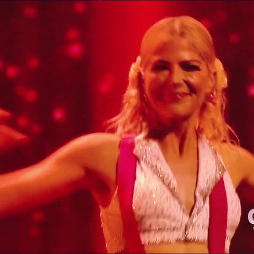 Selma Blair and Sasha Farber Quickstep on DWTS 31
