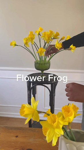 Flower Frog Floral Arrangement Tips
