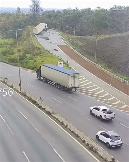 Runaway truck avoids traffic but doesn't use arrestor bed?