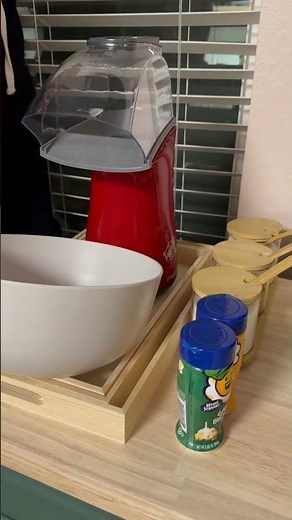 No Oil Needed?! Popcorn Made in Minutes