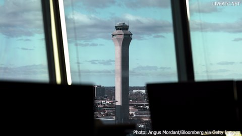 Newark air traffic control audio reveals chaotic moment when FAA temporarily lost communication with aircraft
