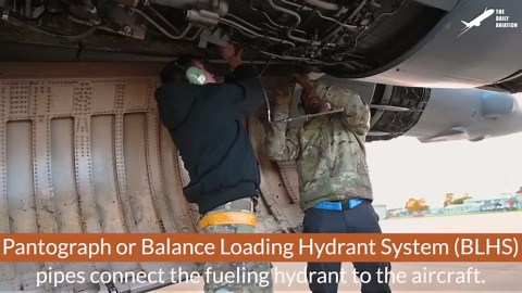 Monstrously Powerful US B-1 Bomber Takes Off at Full Afterburner